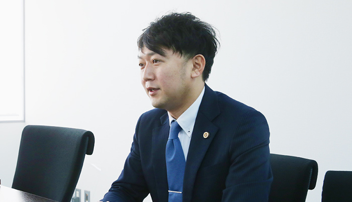 弁護士 上野 彰大(うえの しょうた)
